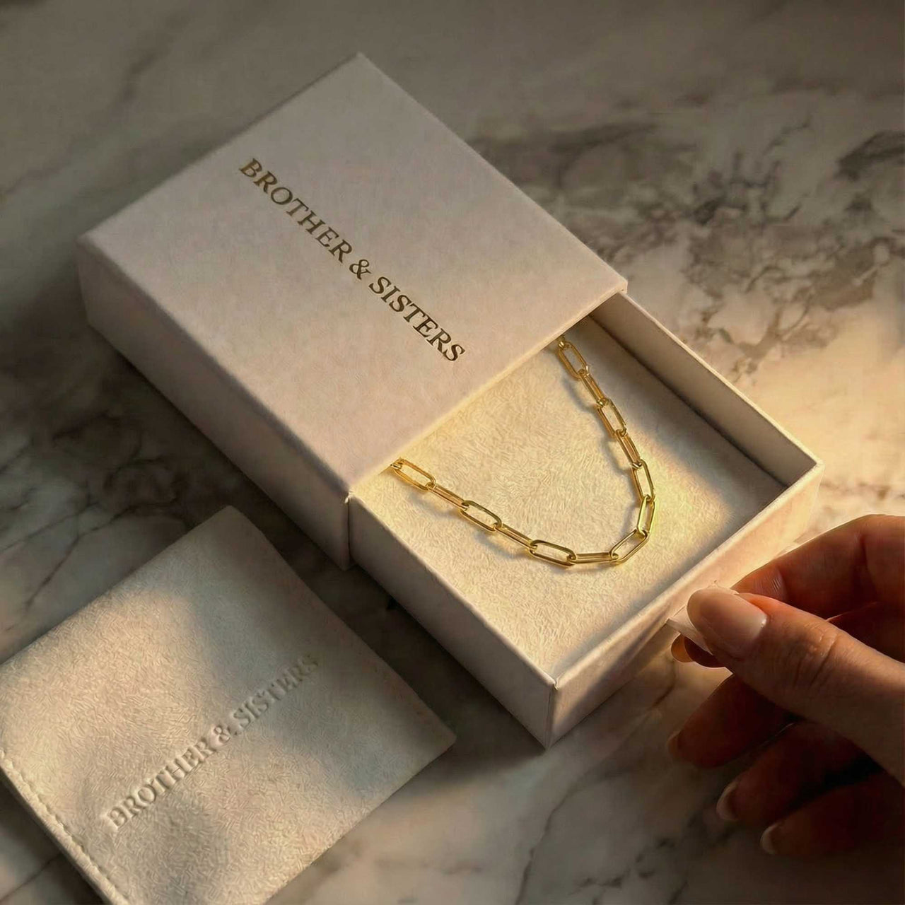 Ria Büroklammer-Ketten Halskette