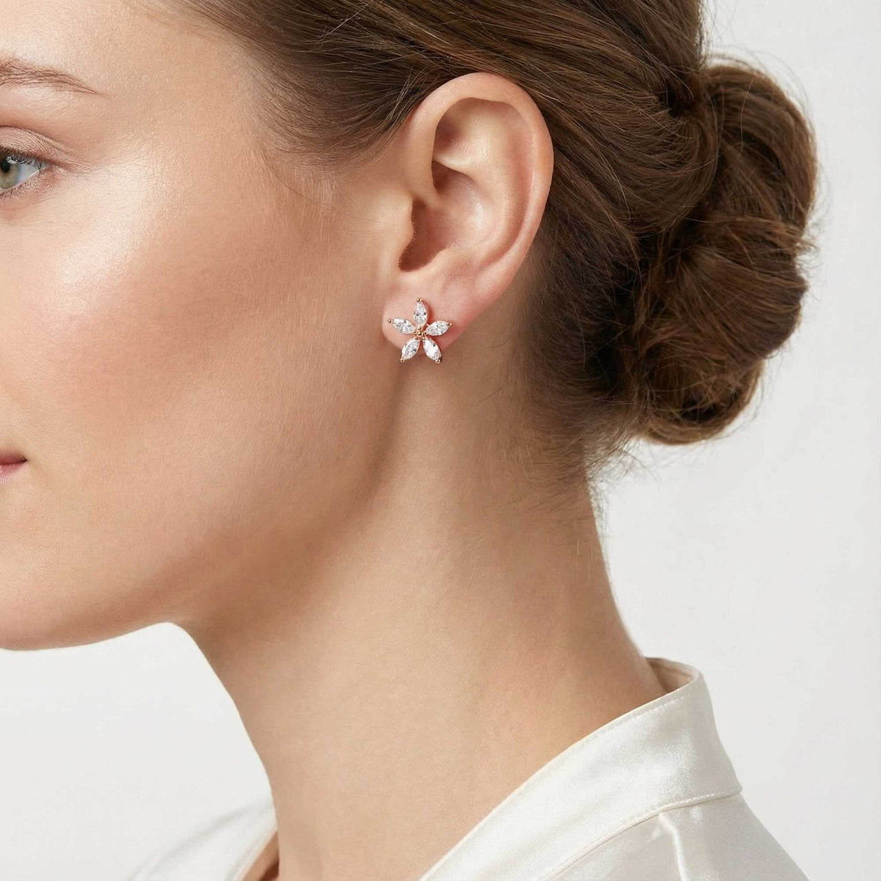 Kristall Blumen Ohrstecker 