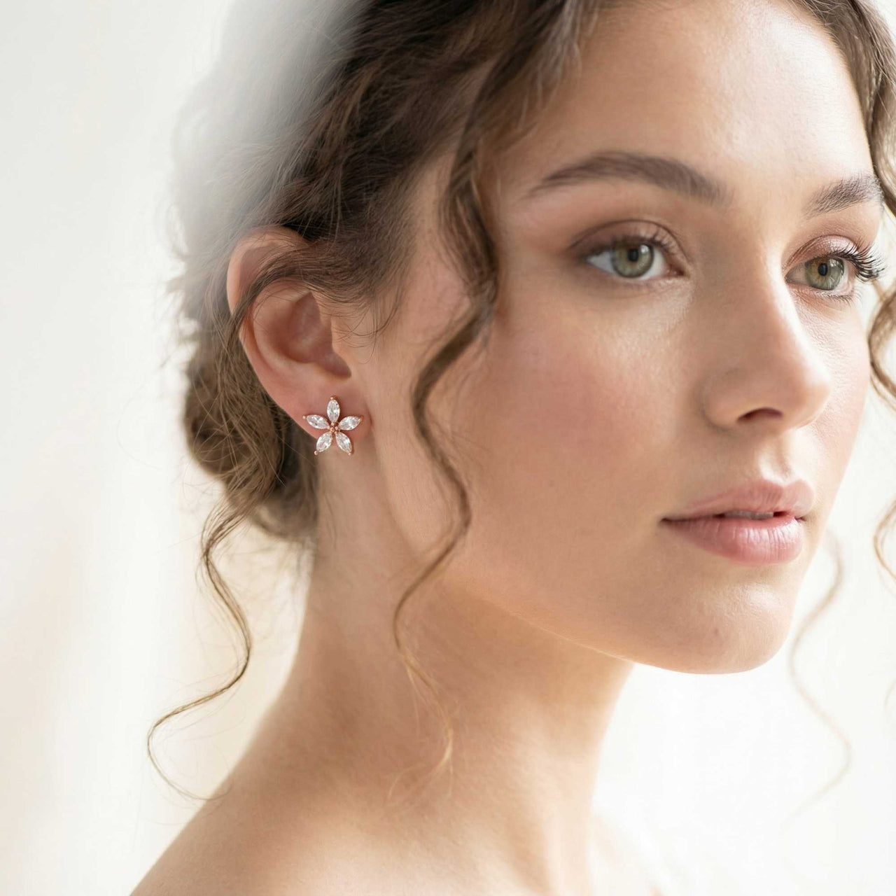 Kristall Blumen Ohrstecker 