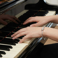 Thumbnail for Der Knoten Armreif