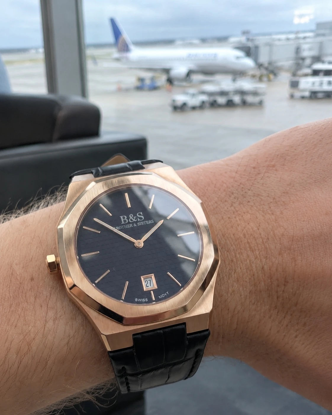 Black King men's watch, close-up on the wrist – Brother & Sisters (SKU 01122019-black-king)