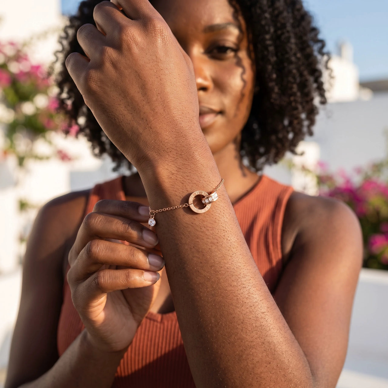 Armband kristall — getragen im Alltag, Roségold | SKU: 25535338-rose-gold