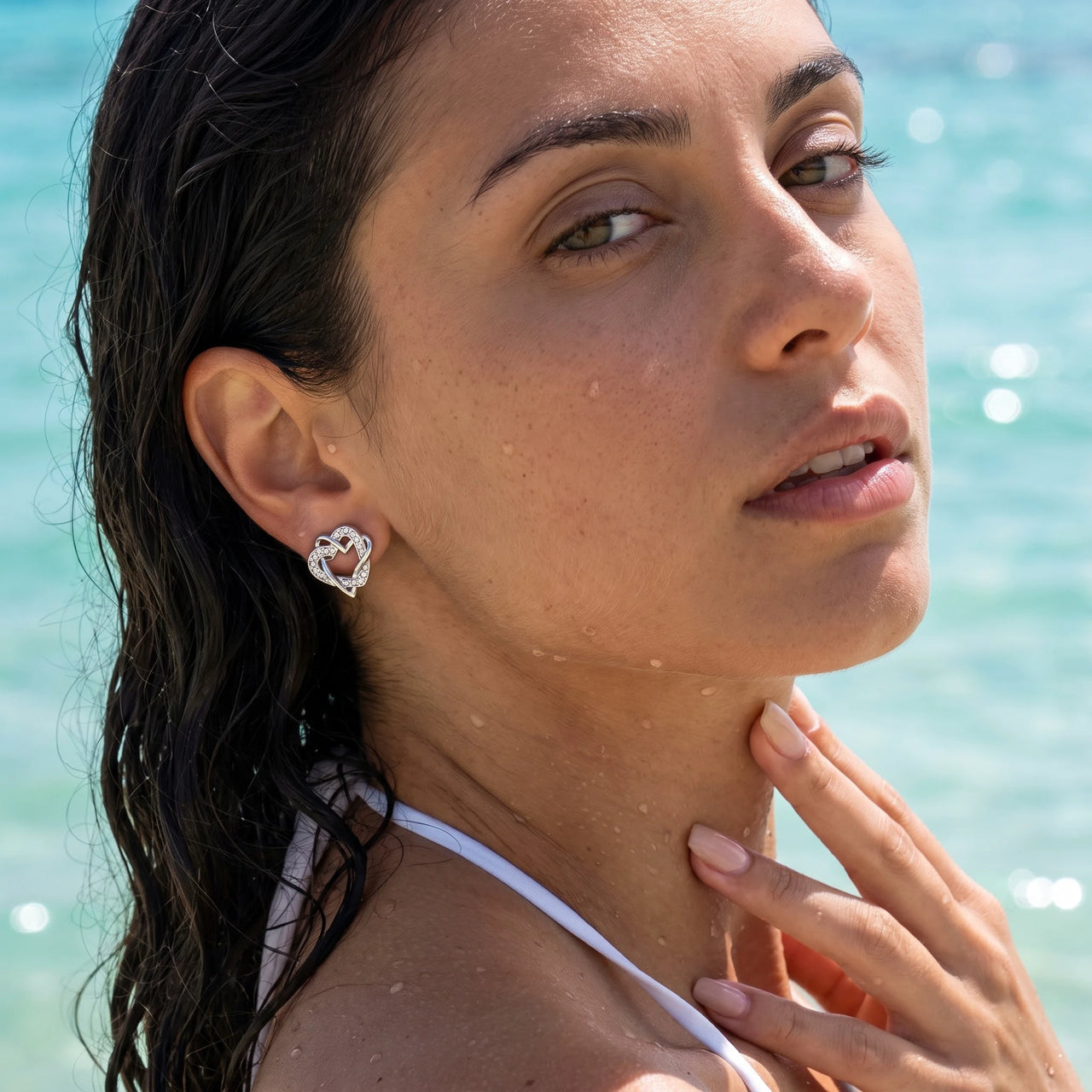Herz ohrstecker — im Wasser getragen, wasserfest, Silber | SKU: 4478648-platinum-plated-clear