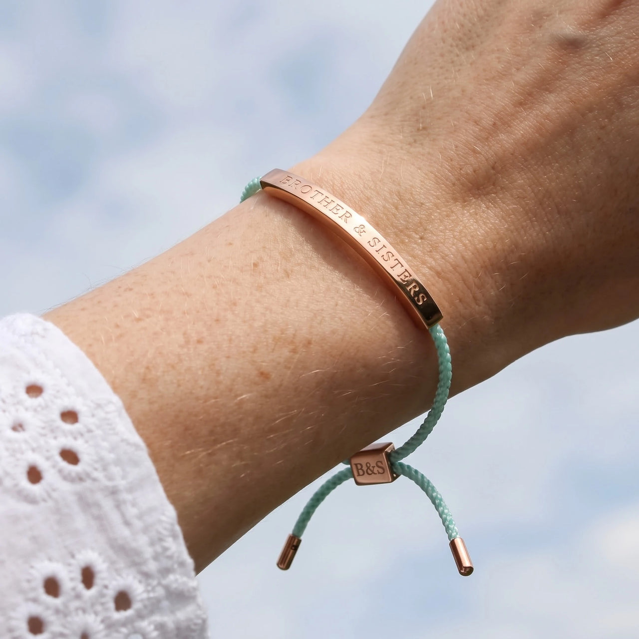 Geflochtenes armband — Nahaufnahme der Details, Roségold | SKU: lamenthe-rg