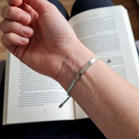 Thumbnail for Stoffarmband — getragen, echte Größe, Silber | SKU: lamenthe-wg