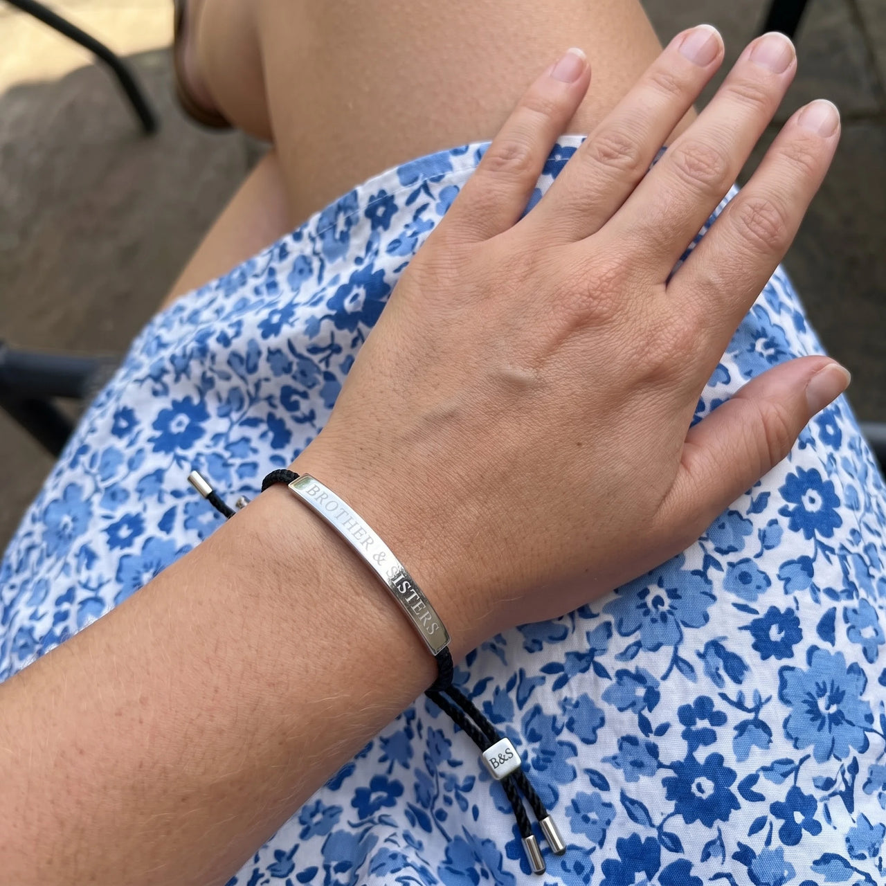 Stoffarmband — getragen, echte Größe, Silber | SKU: lecaviar-wg