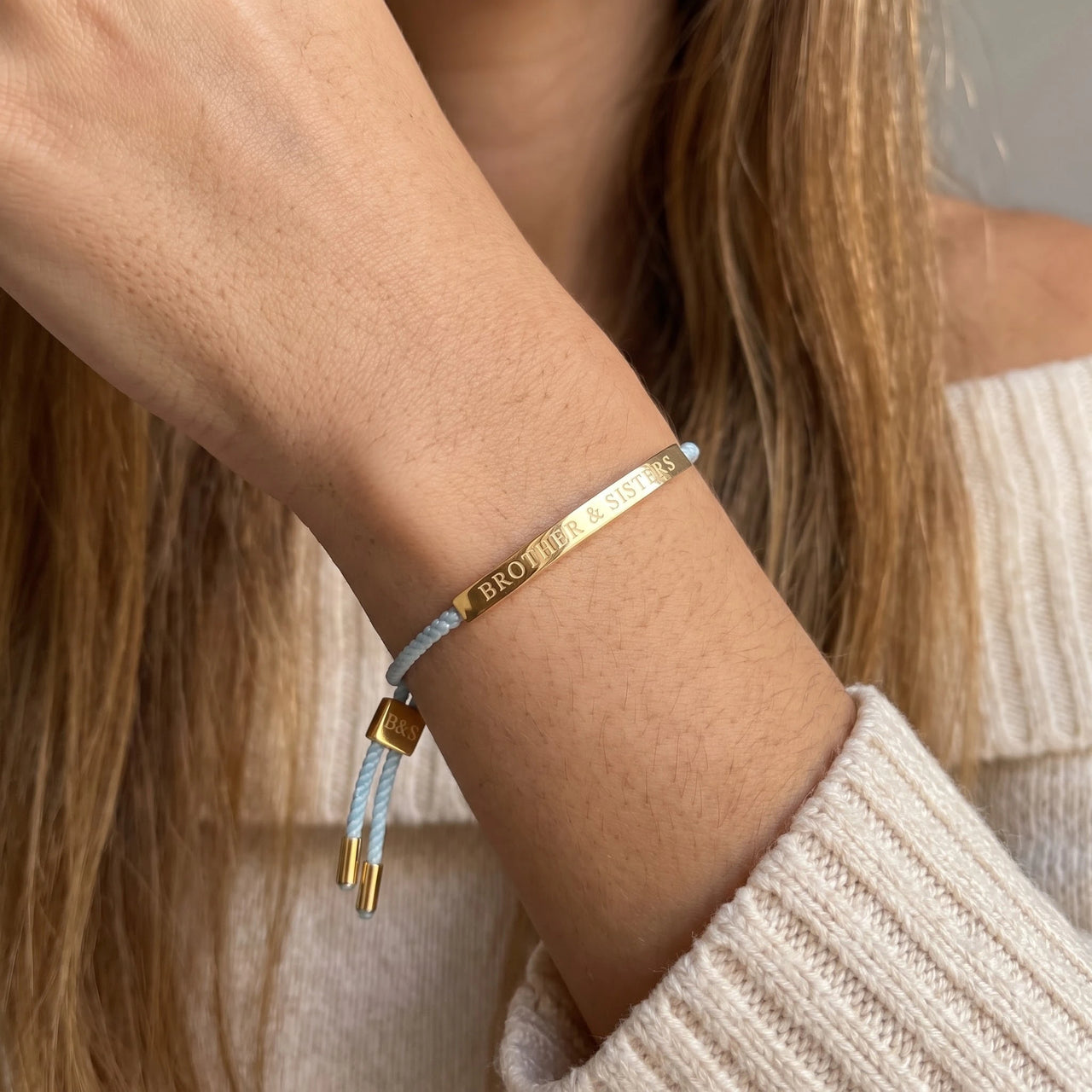 Stoffarmband — Nahaufnahme der Details, Gold | SKU: leciel-g