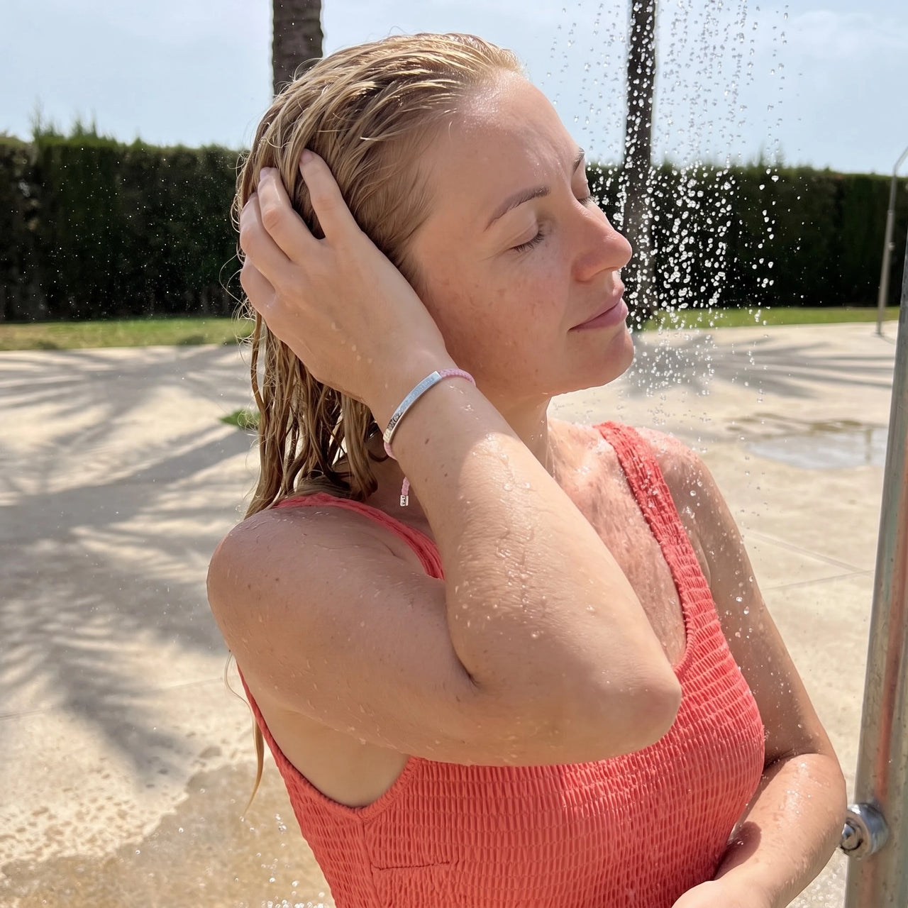 Armband rosa — unter der Dusche getragen, wasserfest, Silber | SKU: lecorail-wg