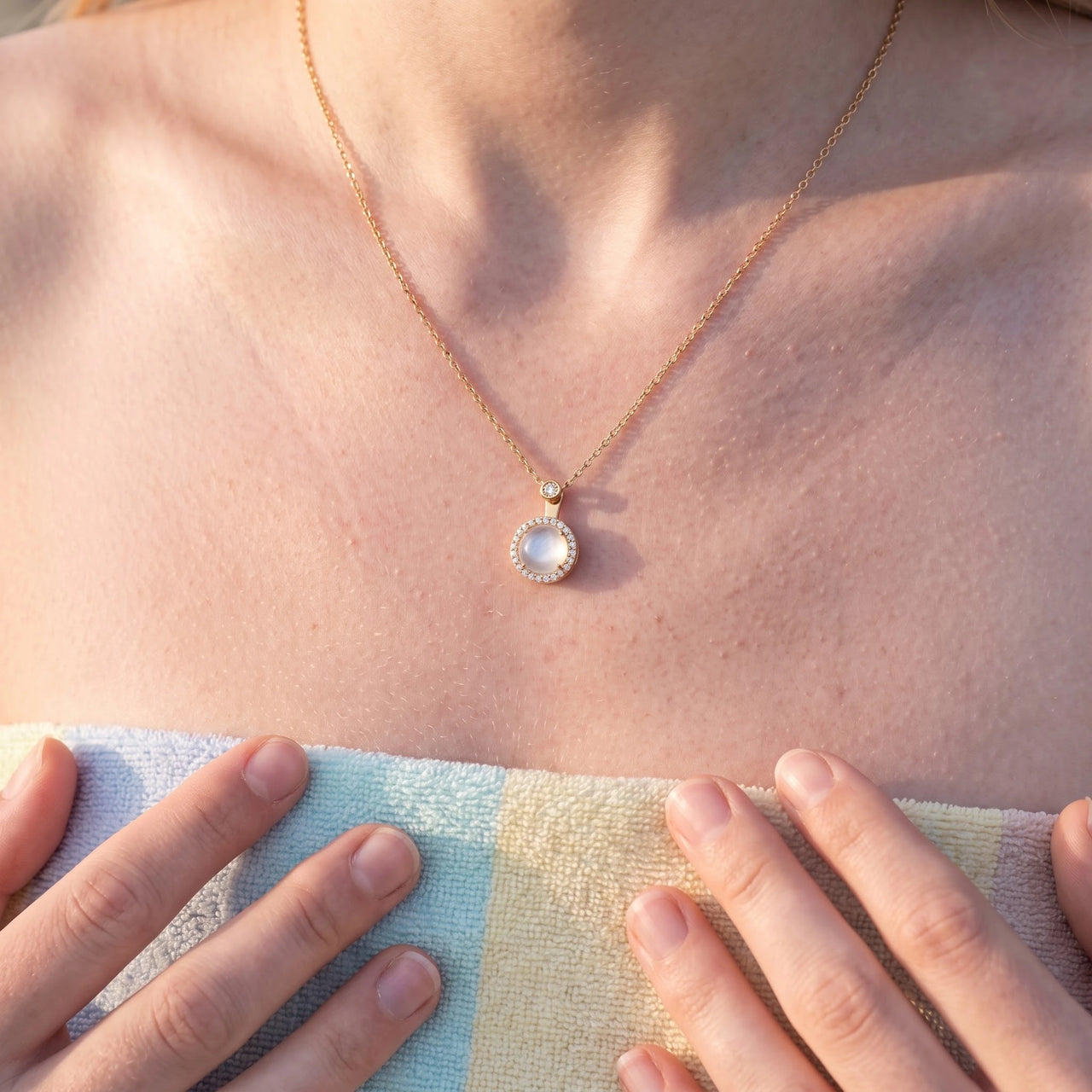 Goldkette damen — getragen, echte Größe, Gold | SKU: lelunaire