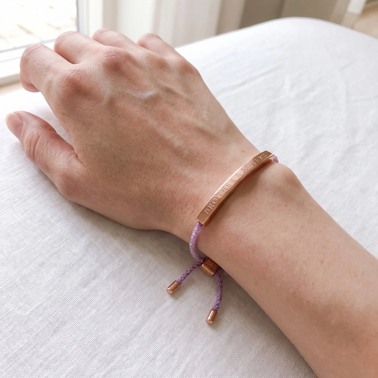 Armband lila — getragen, echte Größe, Roségold | SKU: lemauve-rg