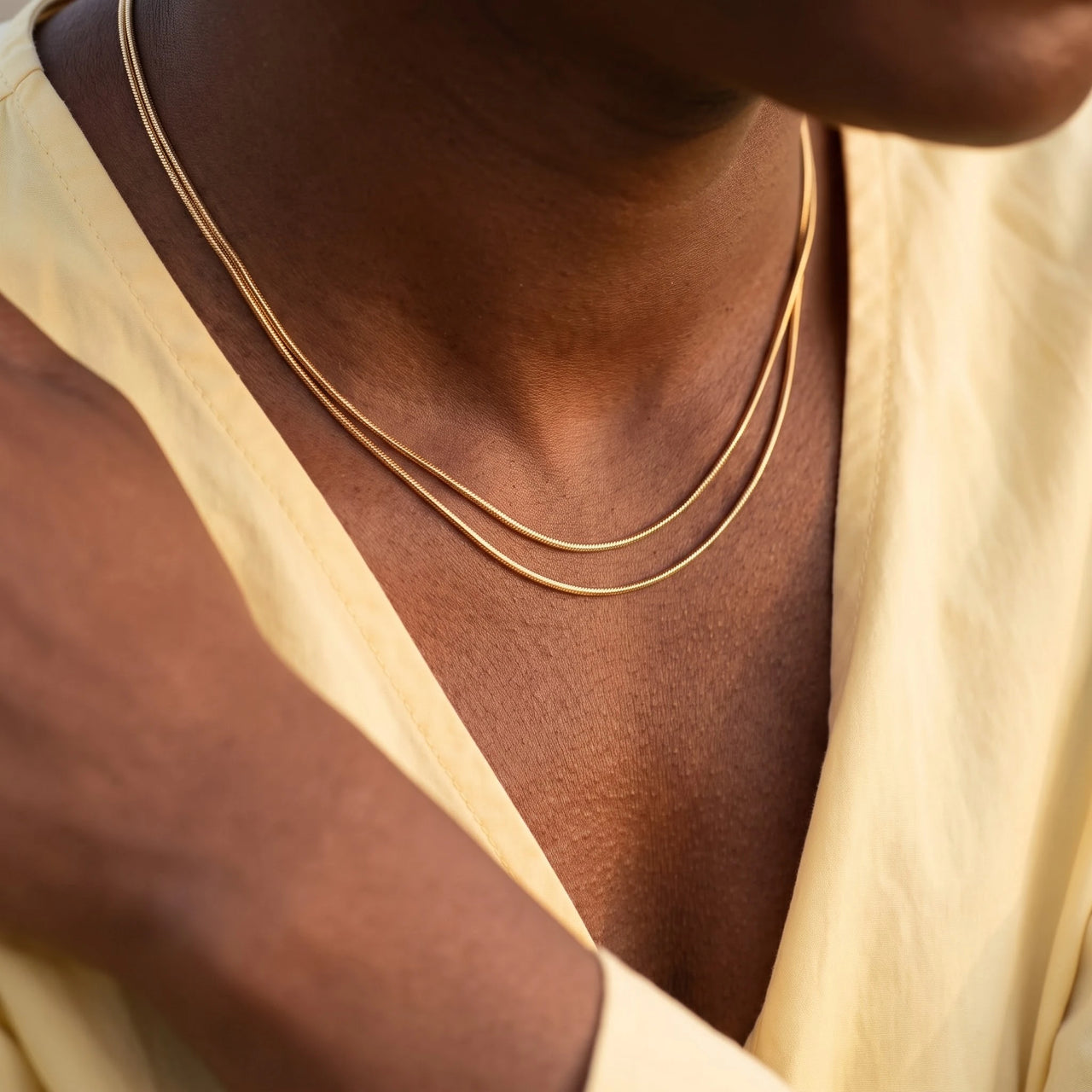 Schlangenkette gold — Nahaufnahme der Details, Gold | SKU: lesimplenecklace