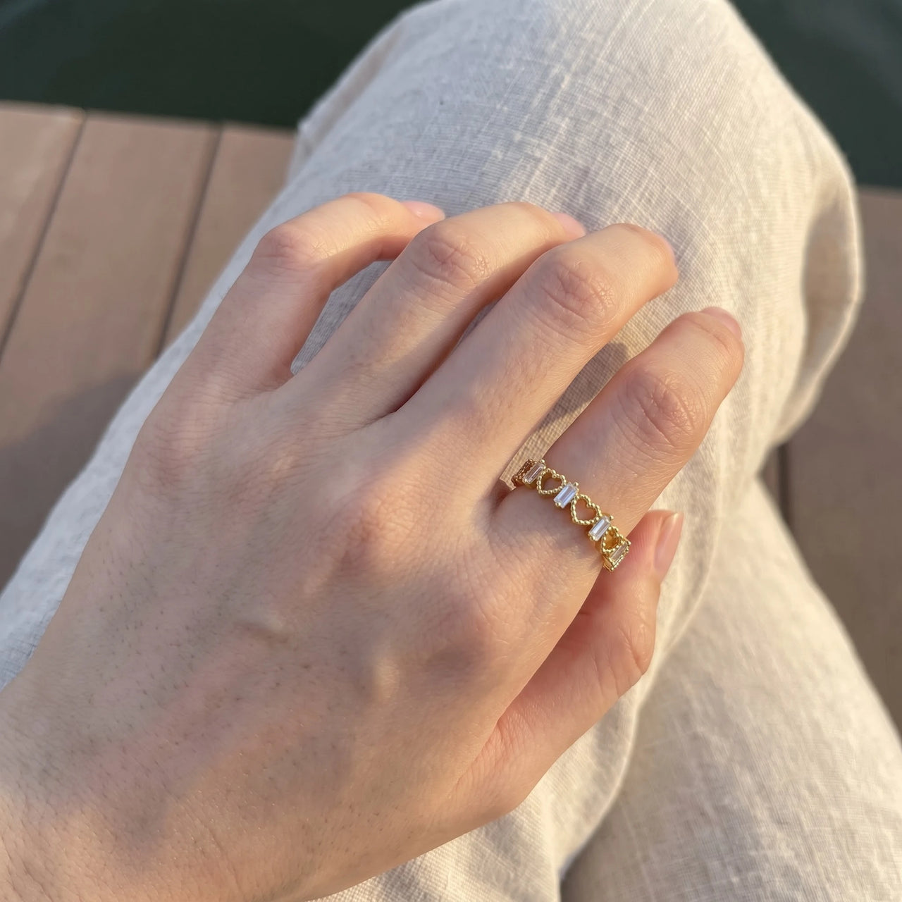 Ring verstellbar — getragen, echte Größe, Gold | SKU: lescoeurs