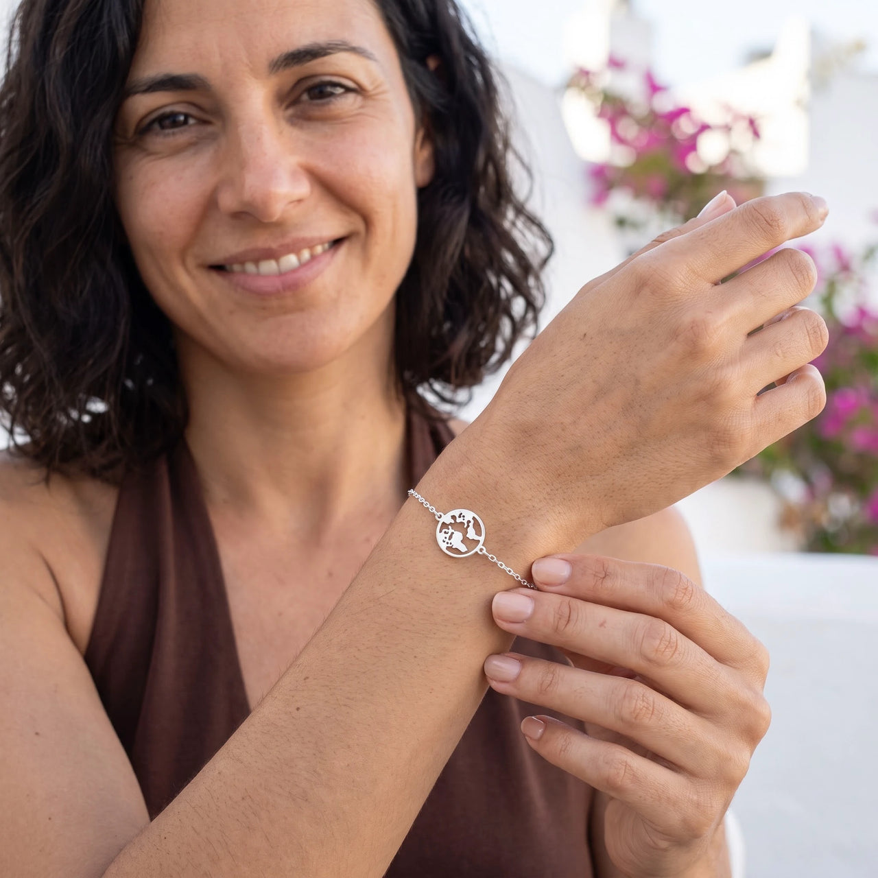 Geschenk für reisende — getragen im Alltag, Silber | SKU: 22665062-white-gold
