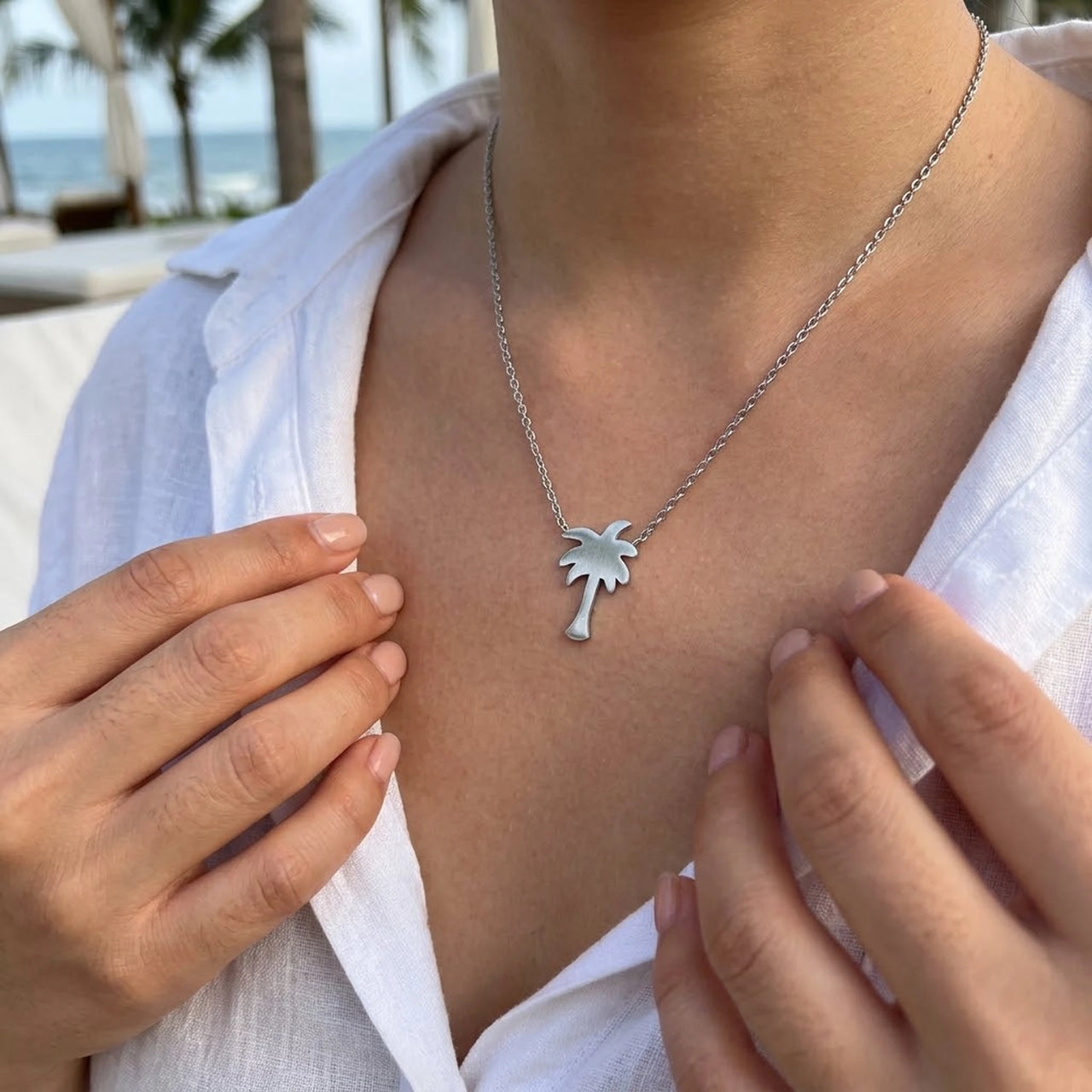 Palmen kette — getragen, echte Größe, Silber | SKU: 8732822-silver-plated