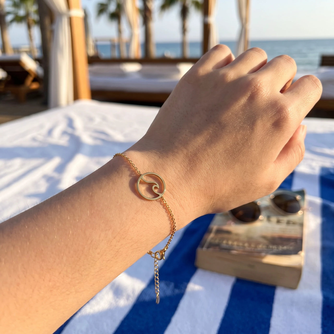 Wasserfester schmuck — getragen, echte Größe, Gold | SKU: 17429078-gold