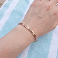Thumbnail for Gravur armband — getragen, echte Größe, Roségold | SKU: lymab-rg