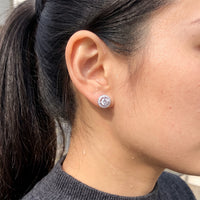 Thumbnail for Ohrstecker — Nahaufnahme der Details, Silber | SKU: 19991927