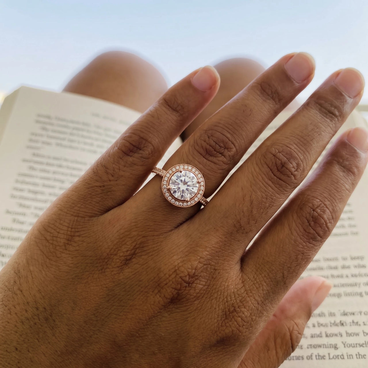 Halo ring — getragen, echte Größe, Roségold | SKU: 101791-4.5-rose-gold
