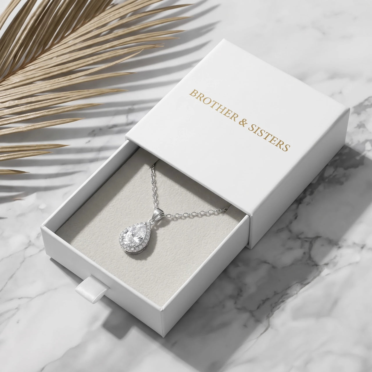 Tropfen kette — in der Geschenkbox, Silber | SKU: 505415-white