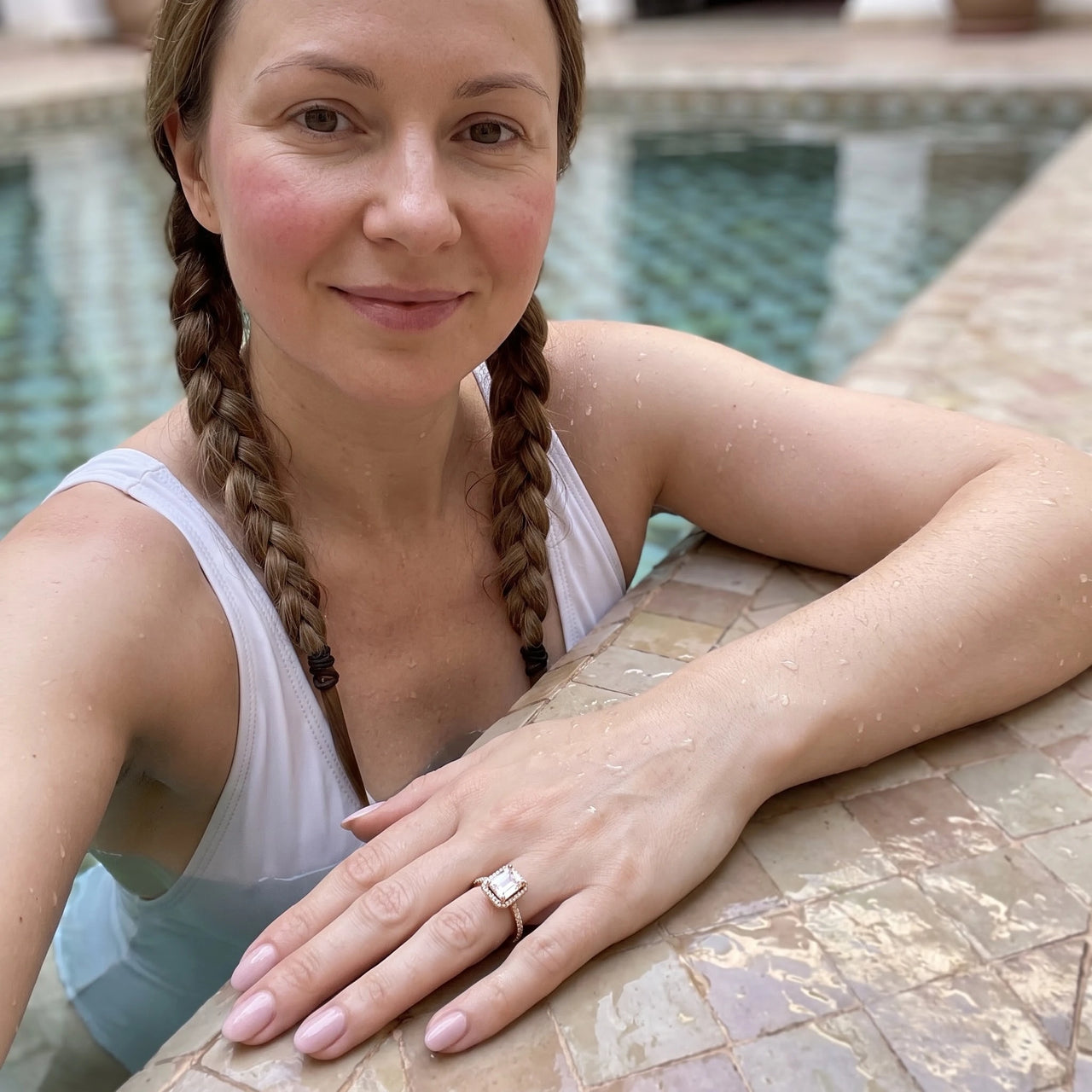 Halo ring — getragen am Wasser, Roségold | SKU: 1969566-4-5-rose-gold