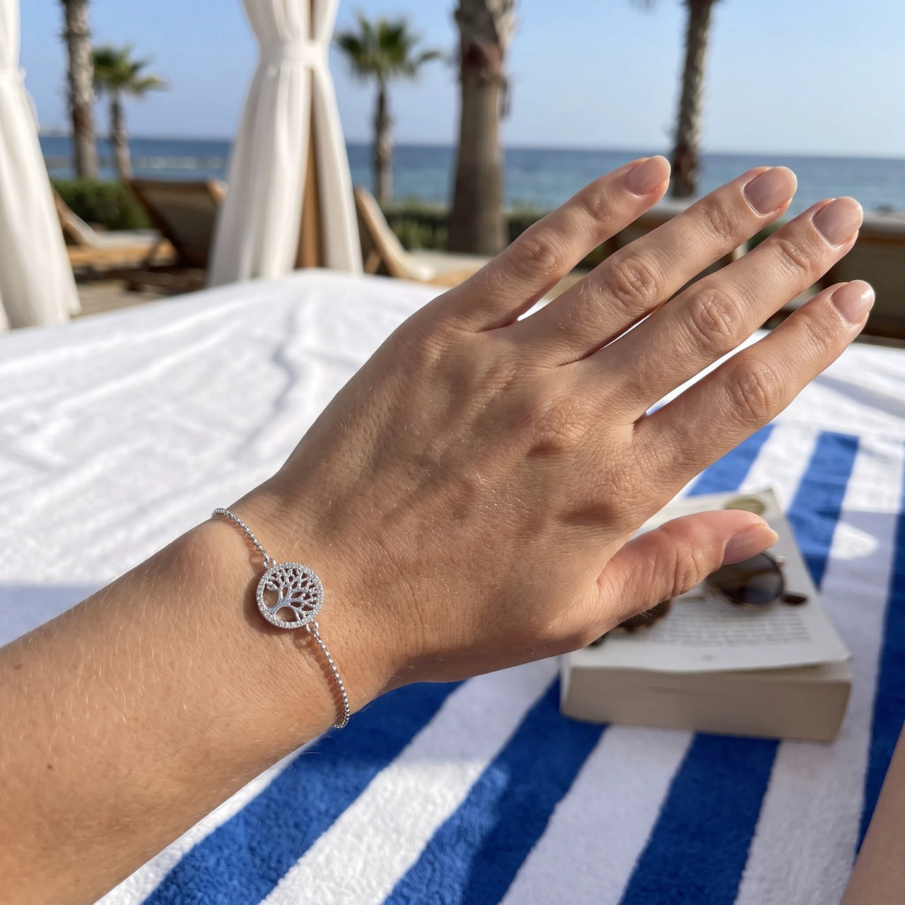 Lebensbaum armband — getragen, echte Größe, Silber | SKU: 18963309-white-gold